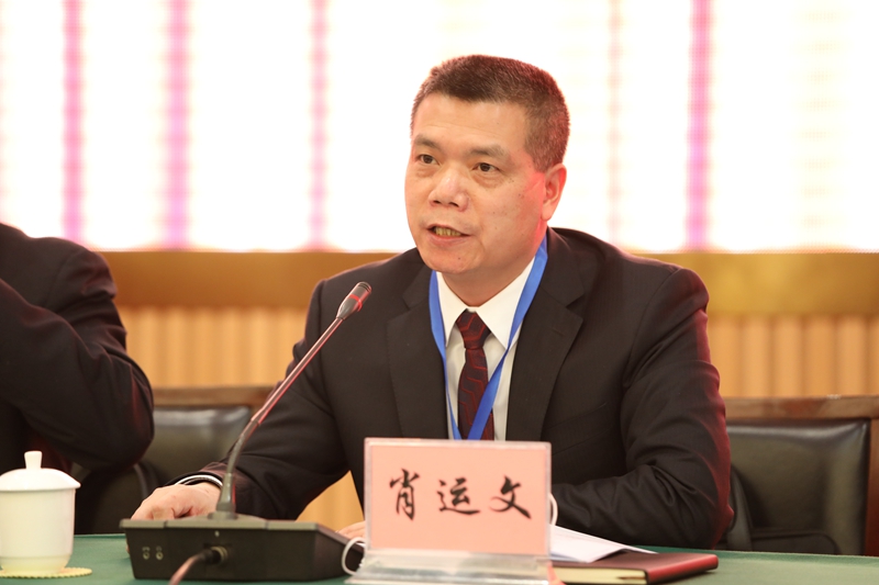 肖运文_副本.jpg 肖运文_副本.jpg